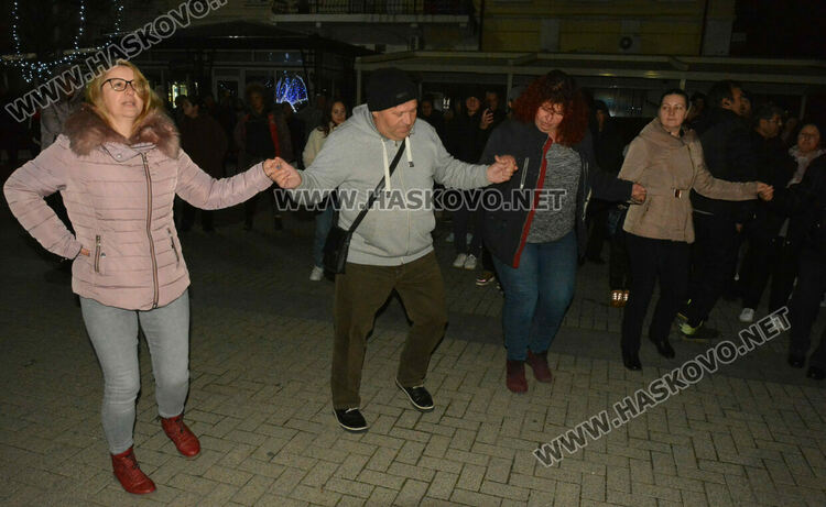 Честита Нова 2023 година!