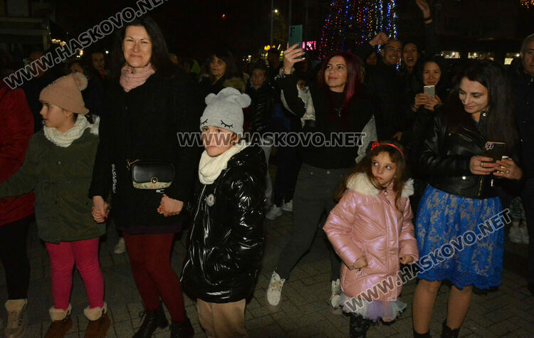 Честита Нова 2023 година!