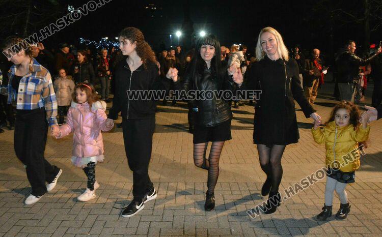 Честита Нова 2023 година!