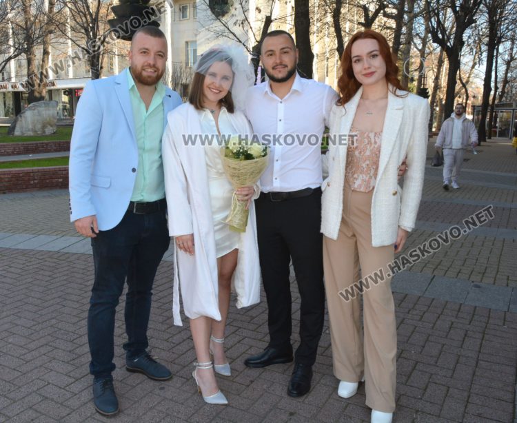 Първата сватба в Хасково за 2023 г. в първия работен ден с пожелание за взаимност