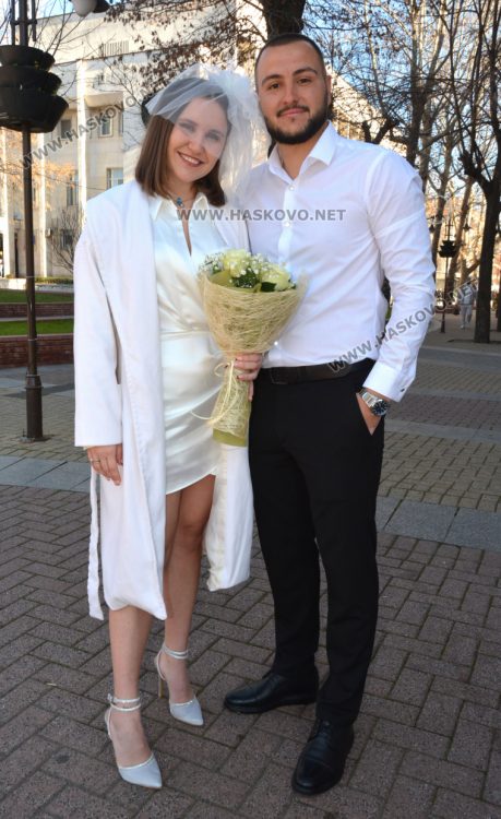 Първата сватба в Хасково за 2023 г. в първия работен ден с пожелание за взаимност