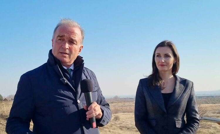 Стартира изграждане на инсталации за компостиране и сепариране на отпадъци в Асеновград (снимки)