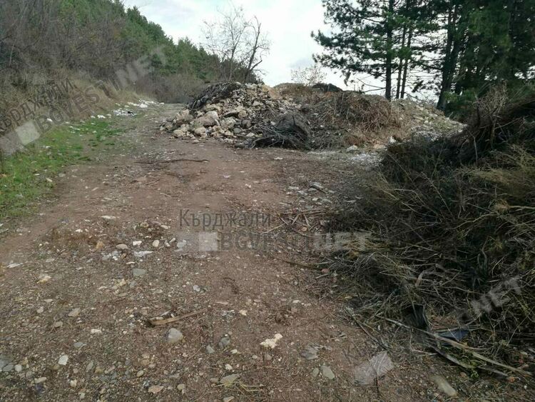 Кърджалийци възстават срещу нерегламентираните сметища,предлагат да изчистим града до август