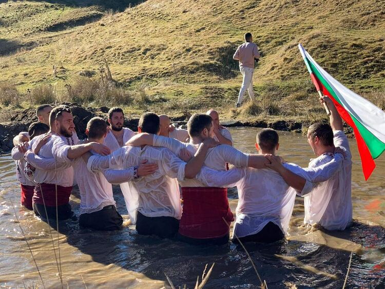 Богоявление в Смолян /обновена, актуални снимки/