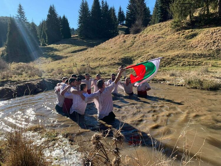 Богоявление в Смолян /обновена, актуални снимки/