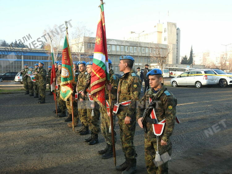 Митрополит Николай освети знамената на Специалните ни сили на Богоявление в Кърджали