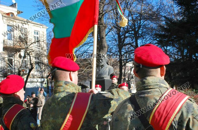 Хасково почете 175 години от рождението на Христо Ботев