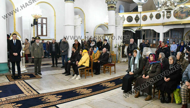Знеполският епископ Арсений отслужи света литургия на Ивановден в Хасково