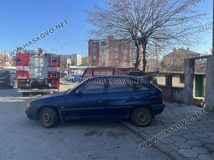 Дим от къща в Хасково вдигна на крак пожарна и полиция