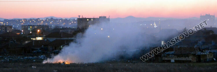 Отново пламна незаконното сметище край „Република“