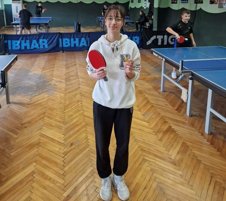 Наградиха трима шампиони във втория ден на открития турнир по тенис на маса 