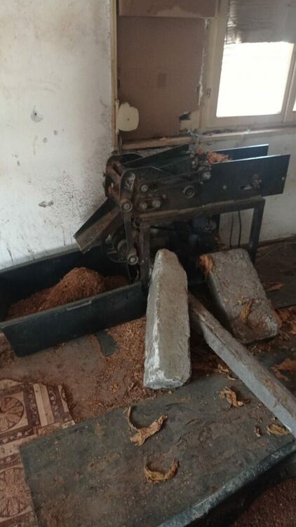 Разбиха нелегална работилница за преработка на тютюн край Пловдив