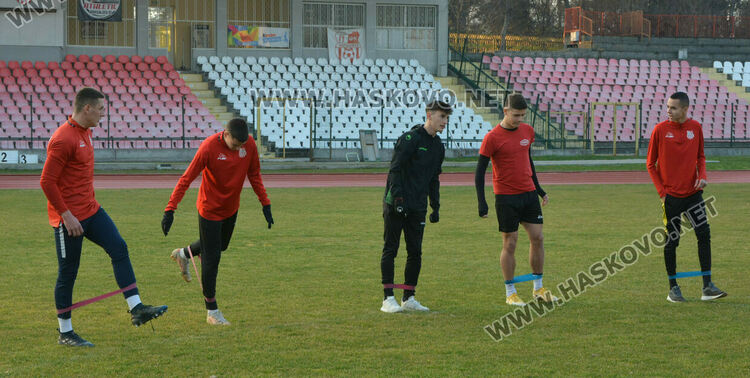 Трите нови попълнения в  „Саяна Хасково“ започнаха подготовка с тима