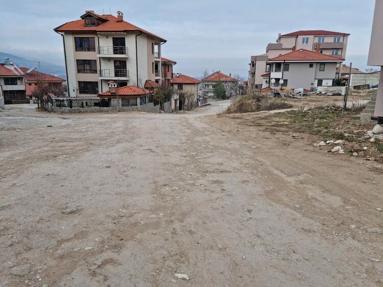 Започва изграждането на водопровод и канализация в кв. "Баделема" (снимки)