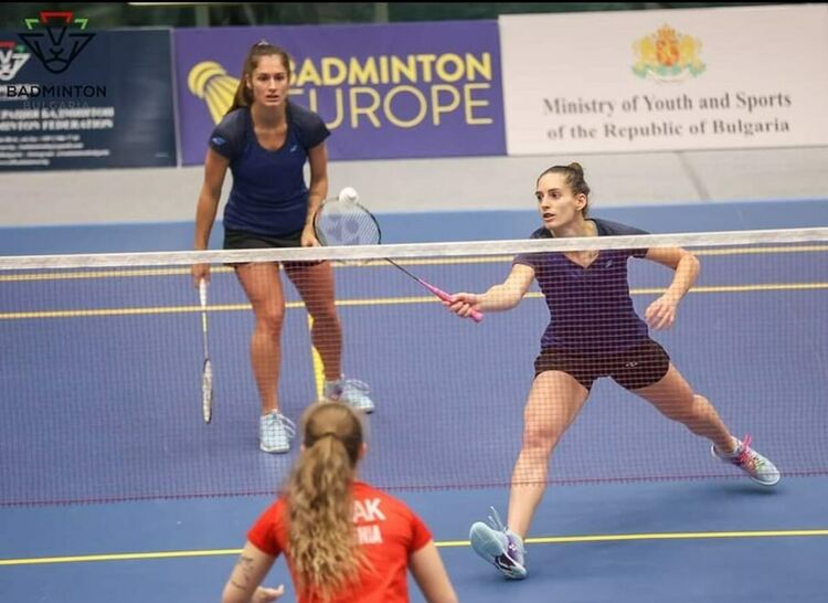 Сестри Стоеви стартираха годината с победа