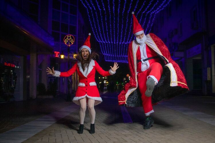 Коледните усмивки на Хасково донесоха награди на най-ентусиазираните фотографи