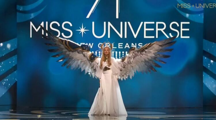 Вижте българката и другите участнички в конкурса Мис Вселена