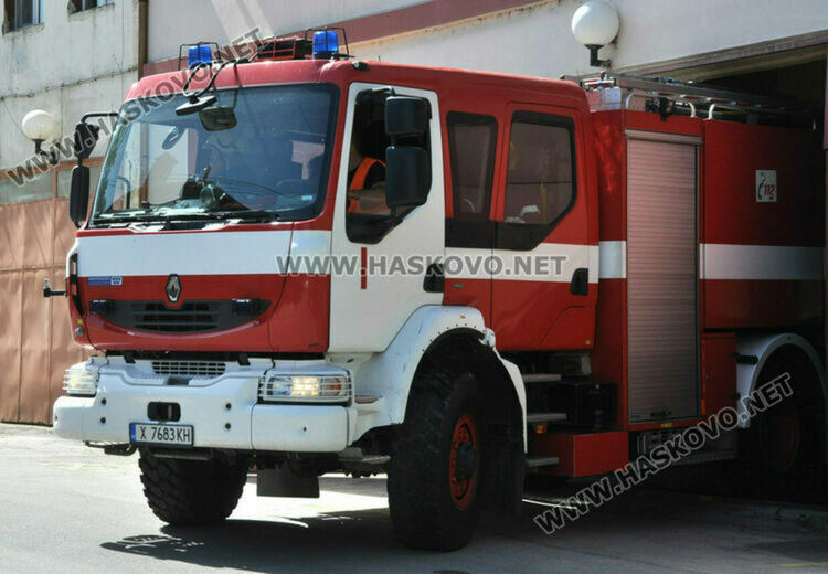 Психично болен мъж се запали сам в къща в Симеоновград