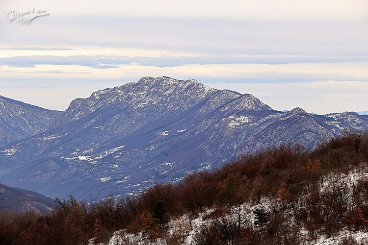 Масово изкачване на два върха на Ездимирската планина организира Трънското туристическо дружество