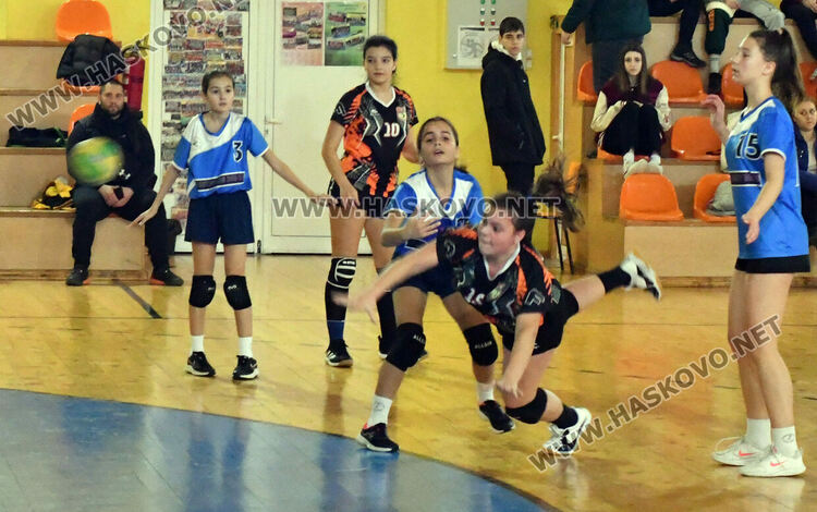 Започнаха мачовете за хандбалната Купа на България до 14 години