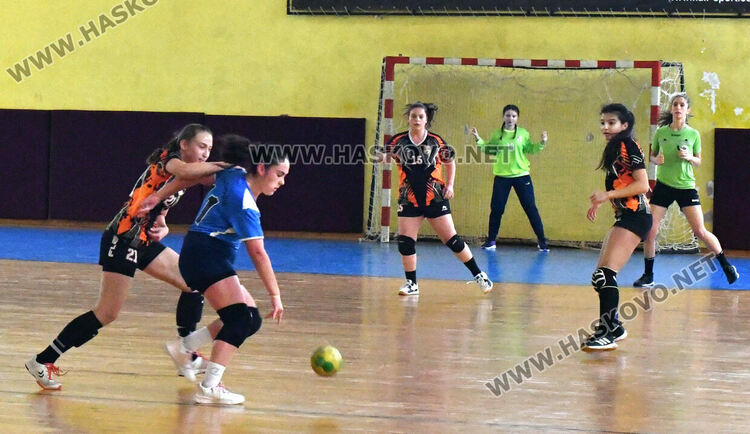 Започнаха мачовете за хандбалната Купа на България до 14 години