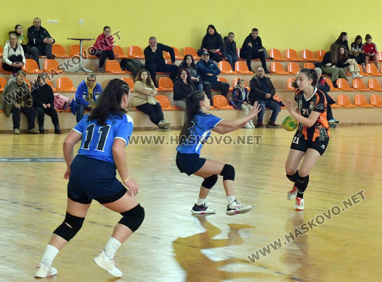 Започнаха мачовете за хандбалната Купа на България до 14 години