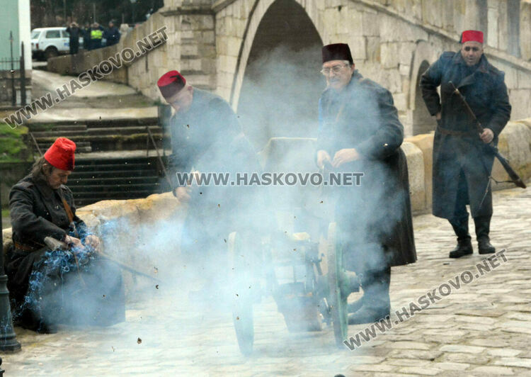 Родолюбци възстановиха събитията от Освобождаването на Харманли 