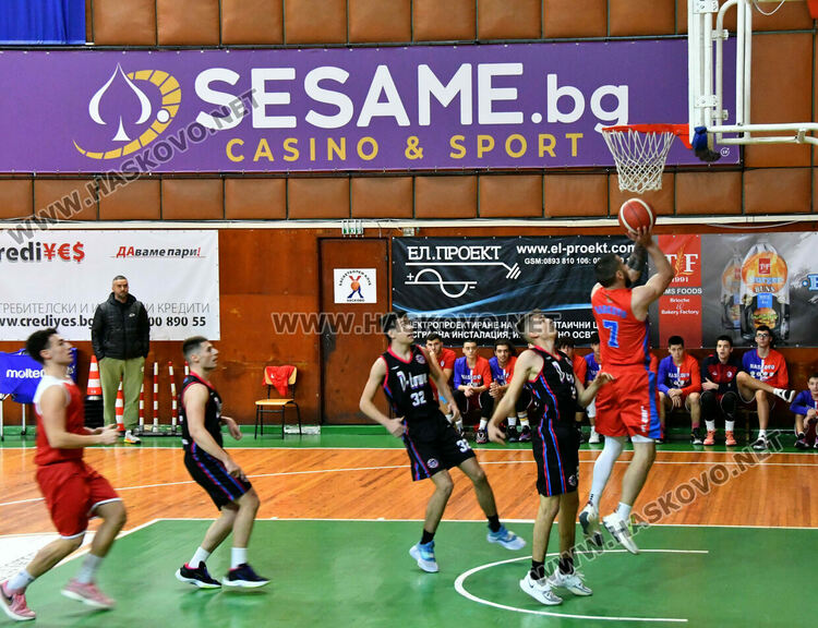 Местно баскетболно дерби в контрола между Хасково и Димитровград