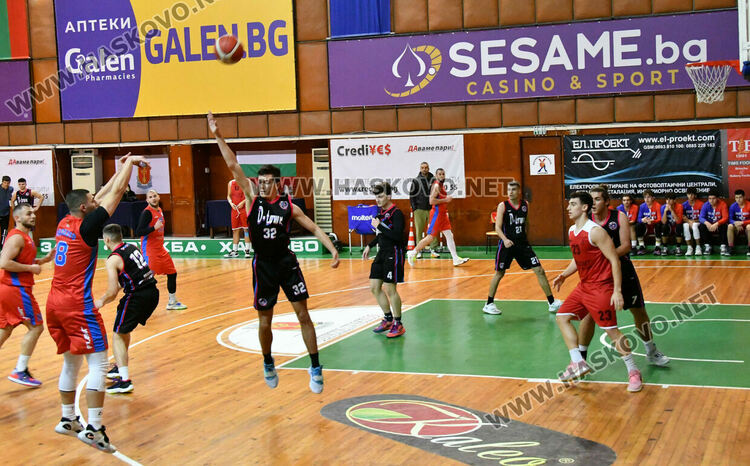 Местно баскетболно дерби в контрола между Хасково и Димитровград