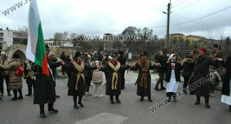 Родолюбци възстановиха събитията от Освобождаването на Харманли 