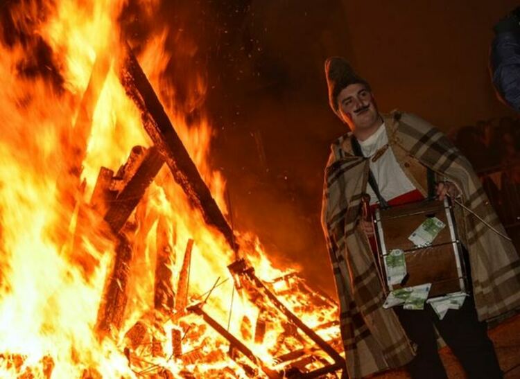 Зрелищен бе празникът на Сурва в Батановци и тази година