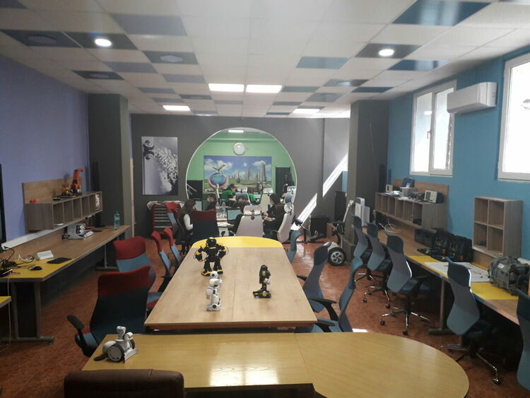 Изграждат национален и три регионални STEM центъра със средства по плана за възстановяване