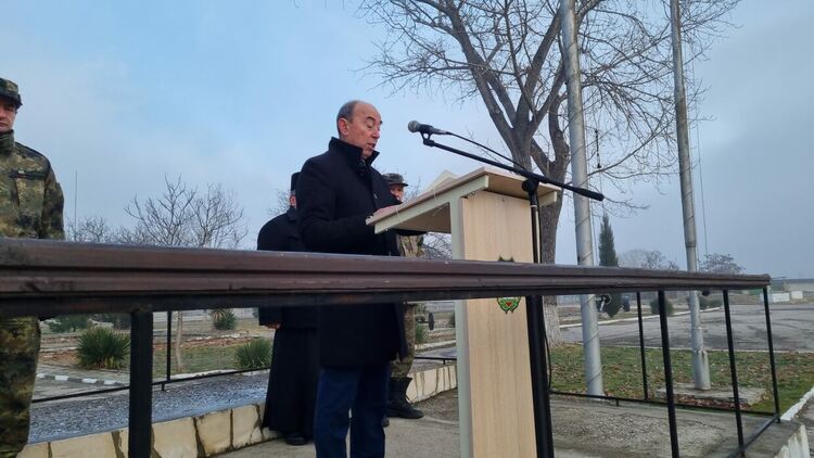 Зам.кметът Петров присъства на откриването на новата учебна година във Военно формирование 24490