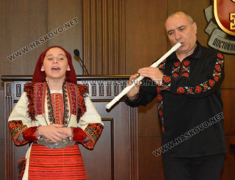 Свещеникът Димитър Евтимов публикува първото по рода си изследване за църквите и параклисите в Хасковска духовна околия