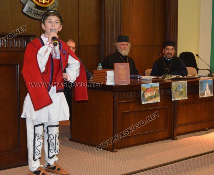 Свещеникът Димитър Евтимов публикува първото по рода си изследване за църквите и параклисите в Хасковска духовна околия