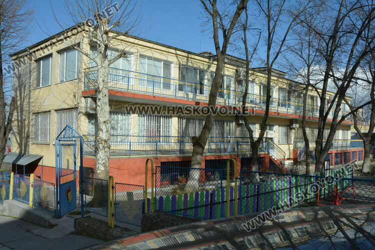 Искат финансиране за ремонт на 3 училища и 4 детски градини в Хасково