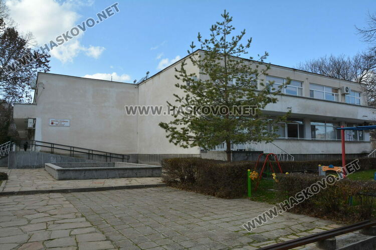 Искат финансиране за ремонт на 3 училища и 4 детски градини в Хасково