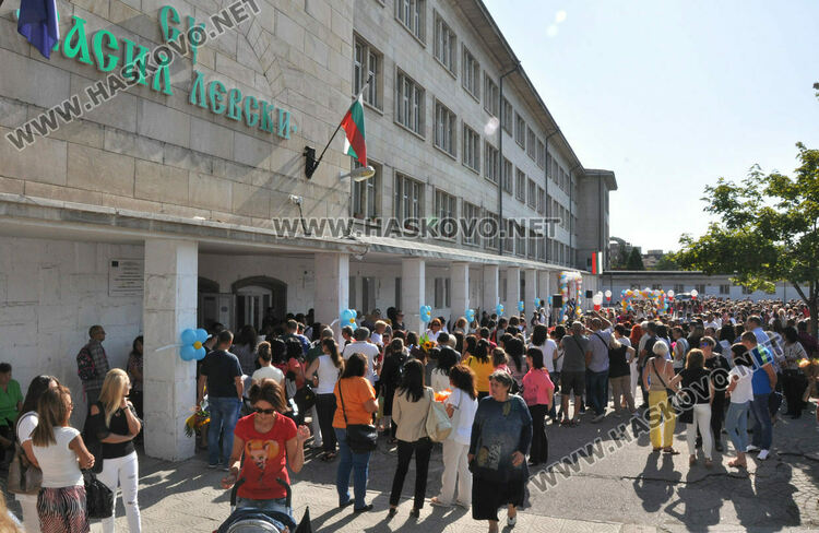 Искат финансиране за ремонт на 3 училища и 4 детски градини в Хасково