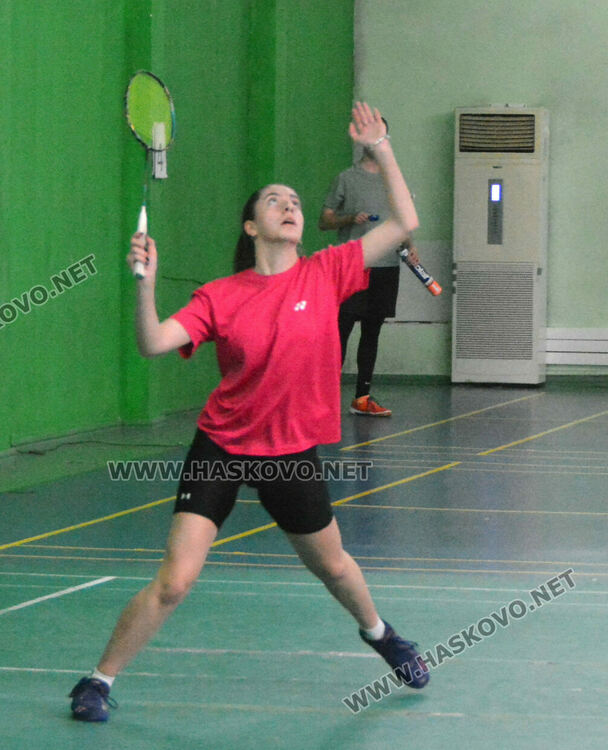 150 състезатели се включват в турнира по бадминтон „Братя Касабян“