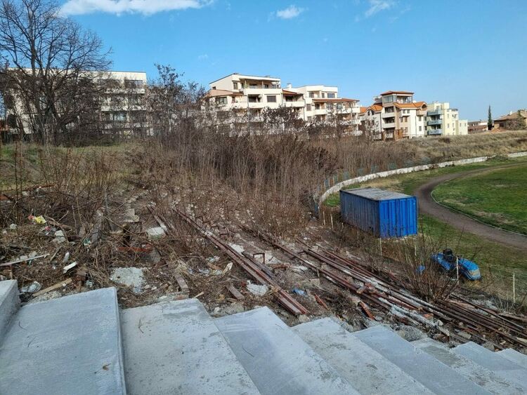 Община Асеновград и община Пловдив преговарят за седалки на стадион "Шипка"