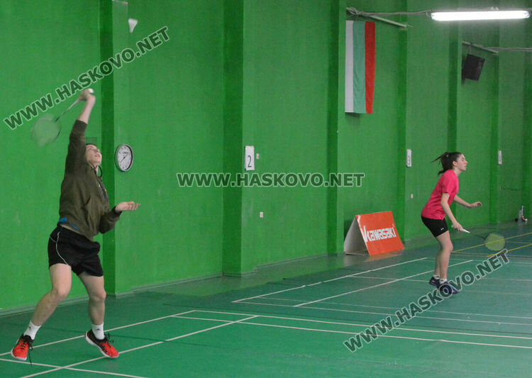 150 състезатели се включват в турнира по бадминтон „Братя Касабян“