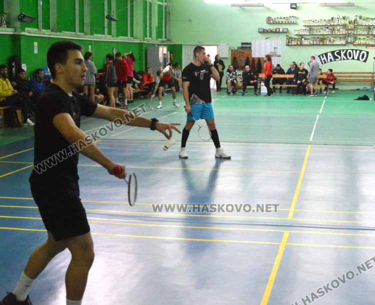 150 състезатели се включват в турнира по бадминтон „Братя Касабян“