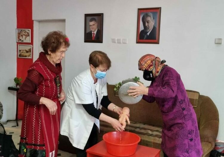 Жените социалистки в Кърджали отбелязаха Бабинден след две години прекъсване