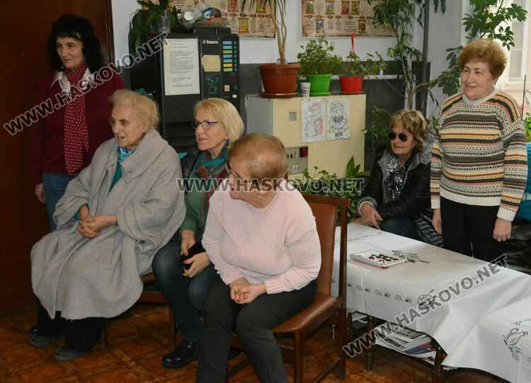 Бабинден отбелязаха в Тракийското дружество в Хасково