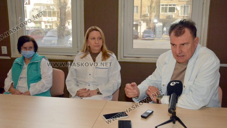 отляво на дясно:д-р ЗДравкова, д-р Маргаритова, д-р Янев