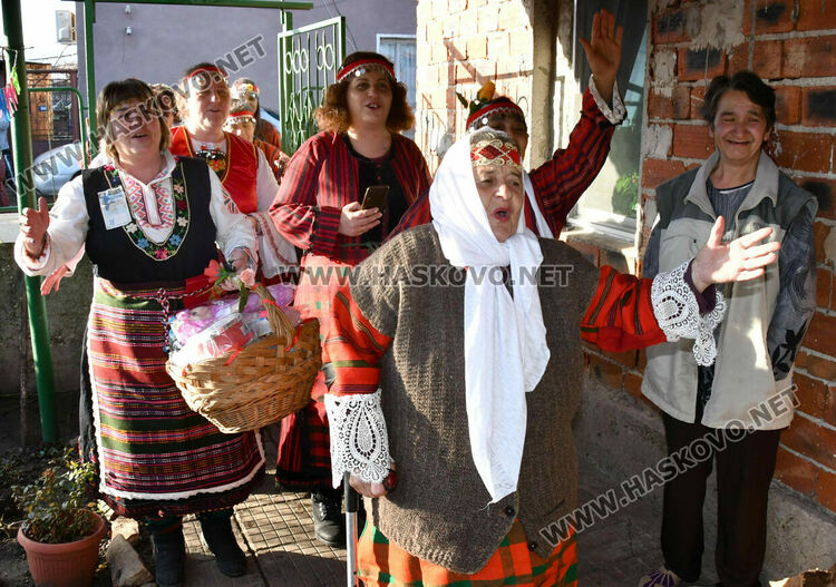 По стар стил отбелязаха Бабинден в Узунджово