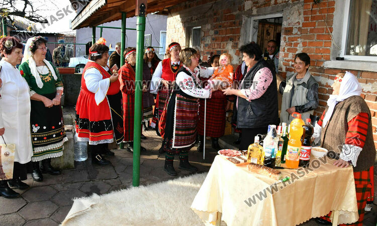 По стар стил отбелязаха Бабинден в Узунджово