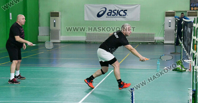 Наградиха победителите на двойки в международния турнир по бадминтон 