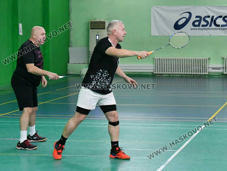 Наградиха победителите на двойки в международния турнир по бадминтон 