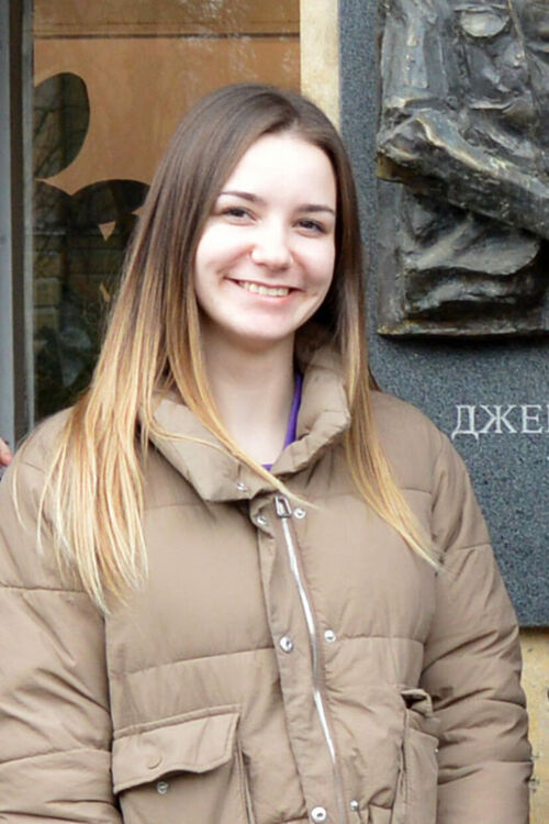 За втори път връчиха стипендия „Джими“, получи я студентката по дизайн Александра Иванова